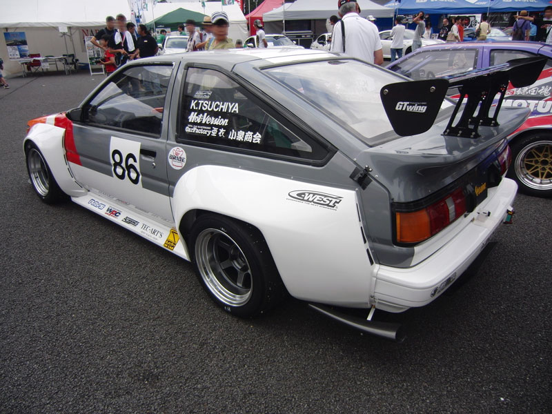 [Image: AEU86 AE86 - Are these modded TRD N2 flares?]