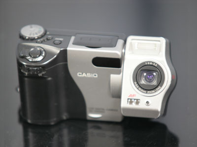 カシオのデジカメ　QV-7000SX