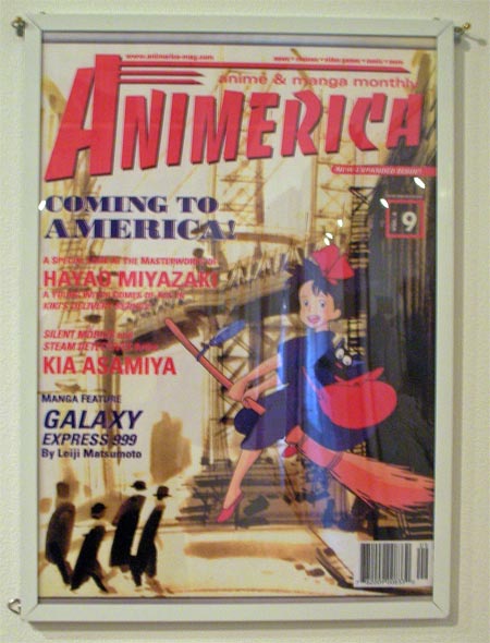 アメリカの雑誌の表示に大西さんの版画とアニメが競演